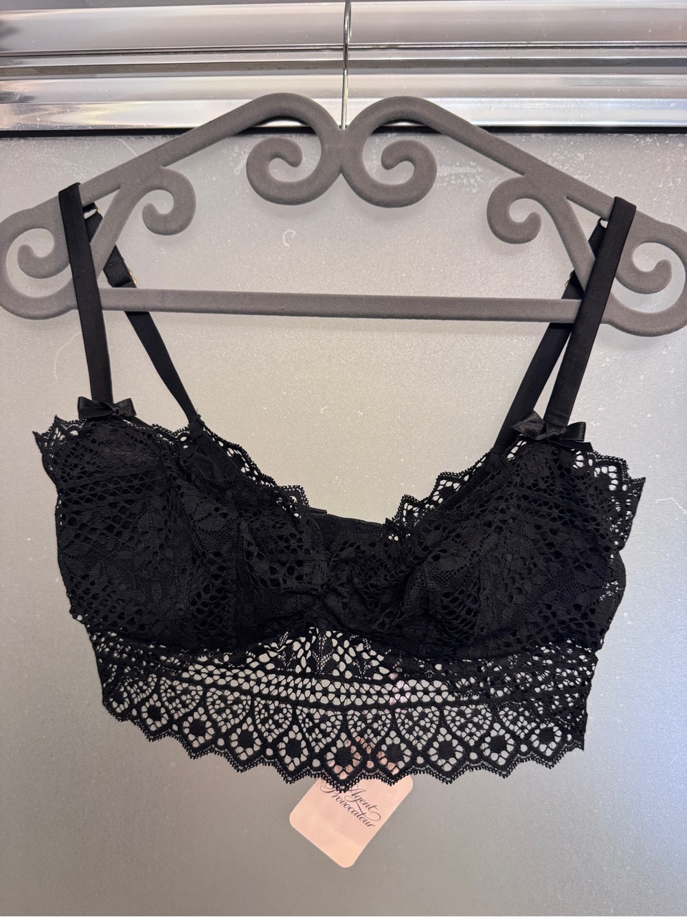 Agent Provocateur Stone Bra 
34D. Black Lace Bralette with Scalloped Hem